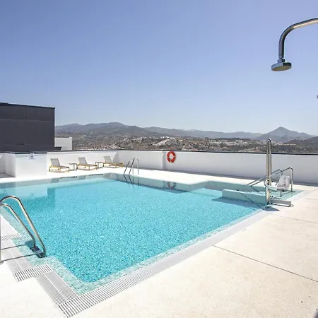 -malagasunapts-urbansky Crazy Views Apartment