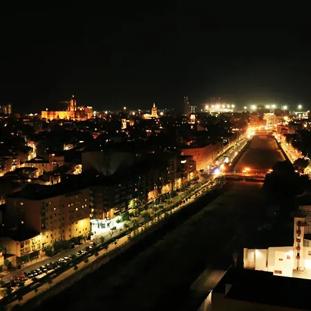 -malagasunapts-urbansky Crazy Views Apartment
