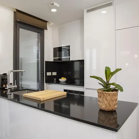 -malagasunapts-urbansky Crazy Views Apartment Malaga