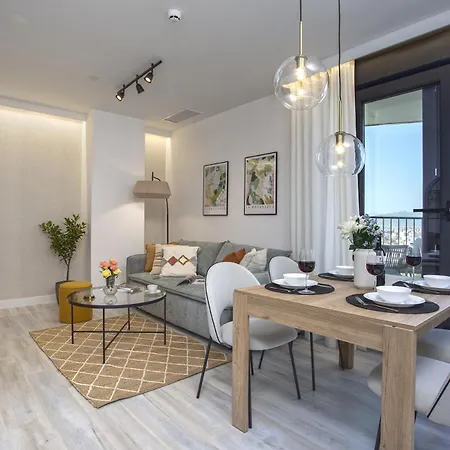 -malagasunapts-urbansky Crazy Views Malaga